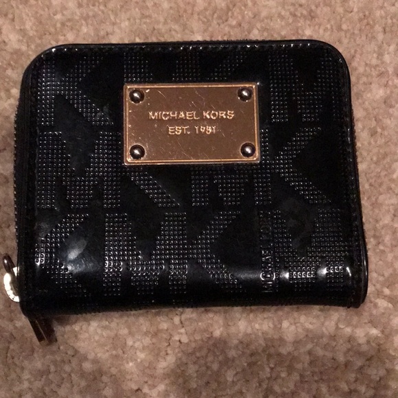 michael kors glossy wallet